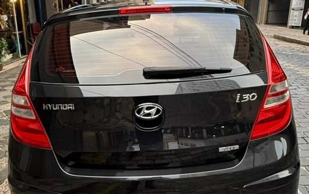 imagem-https://www.socarrao.com.br/sc-vehicle-images-prod/4400027/1792498543048-V2hhdHNBcHAgSW1hZ2UgMjAyNi0xMC0xNSBhdCAxNS4xNi4yMiAoMSkuanBlZw.jpeg