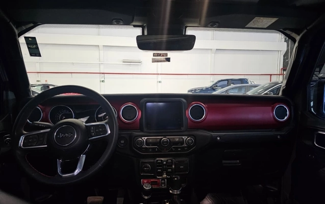 imagem-https://www.socarrao.com.br/sc-vehicle-images-prod/4400036/1792523443724-vBHQha5SSqXsZfoMCnCURmvwCem8JFVW.jpg