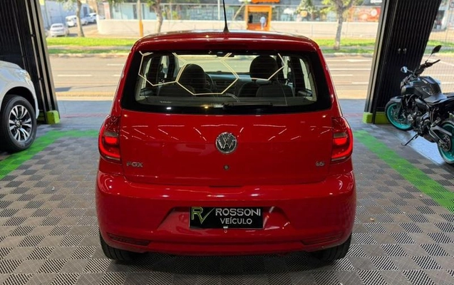 imagem-https://www.socarrao.com.br/sc-vehicle-images-prod/4400095/1792499112410-8586641_9_B_4f4c6bd4f2.jpeg