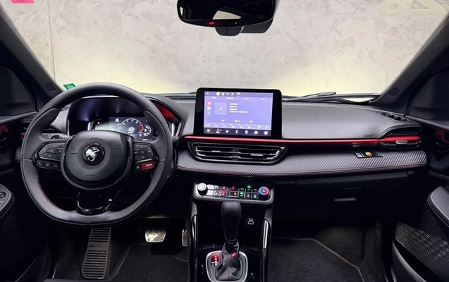 imagem-https://www.socarrao.com.br/sc-vehicle-images-prod/4400179/1792581614544-44f47bfc-d92d-4cc9-96a6-8819f0032c38.jpg