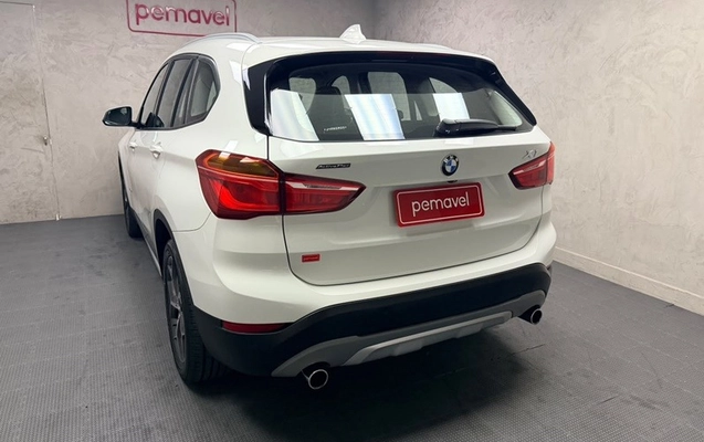 imagem-https://www.socarrao.com.br/sc-vehicle-images-prod/4400180/1792499351031-2ecd4ed8-5db3-4c23-8a2c-fa2162b9c8ad.jpg