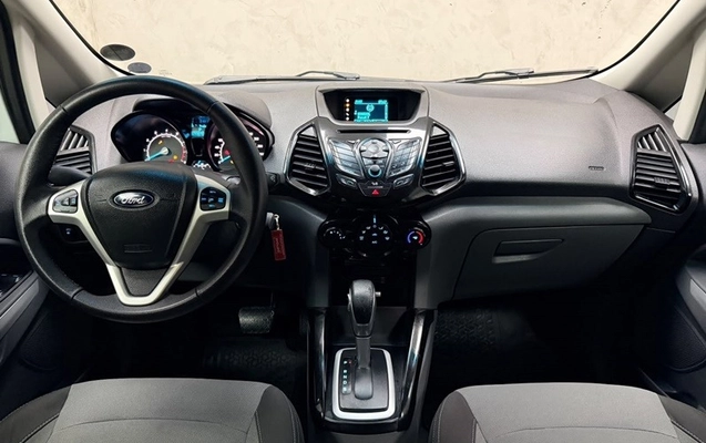 imagem-https://www.socarrao.com.br/sc-vehicle-images-prod/4400196/1792499360379-35478387-36d8-4443-8bf8-7f7bc9bc26d4.jpg