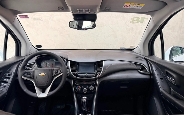 imagem-https://www.socarrao.com.br/sc-vehicle-images-prod/4400255/1792581274011-550e7451-e2ce-4694-be79-819e505f95ce.jpg