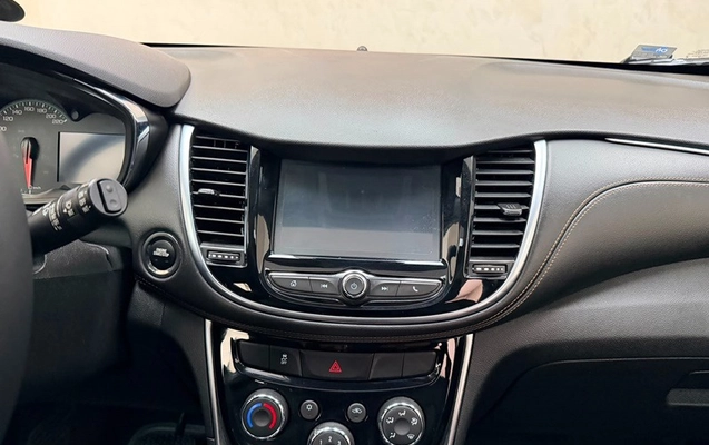 imagem-https://www.socarrao.com.br/sc-vehicle-images-prod/4400255/1792581274013-d418ca1b-750a-4510-a3ef-3019714aa473.jpg