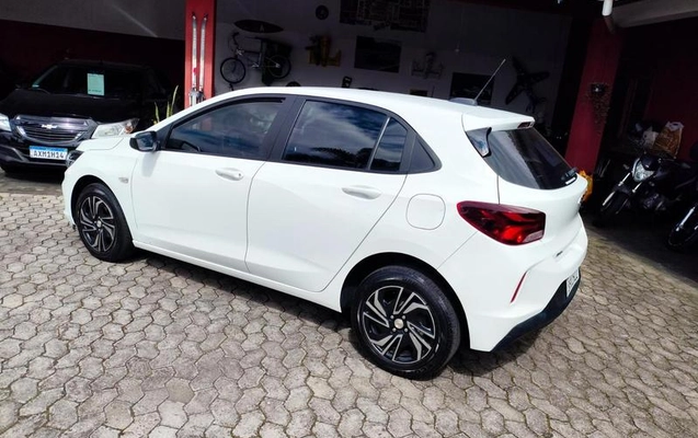 imagem-https://www.socarrao.com.br/sc-vehicle-images-prod/4400303/1792501090933-8586732_20_B_80c71fe67c.jpeg