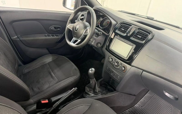 imagem-https://www.socarrao.com.br/sc-vehicle-images-prod/4400365/1792499839539-8584644_8_B_a7afea0fe1.jpeg