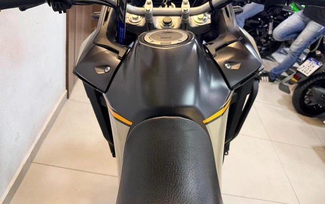 imagem-https://www.socarrao.com.br/sc-vehicle-images-prod/4400380/1792524372037-8586759_5_B_286302aea4.jpeg