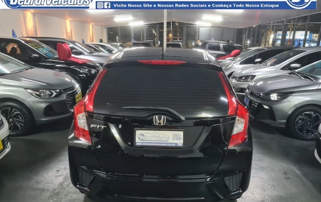 imagem-https://www.socarrao.com.br/sc-vehicle-images-prod/4400393/1792500069667-gb-9e955e0.jpg