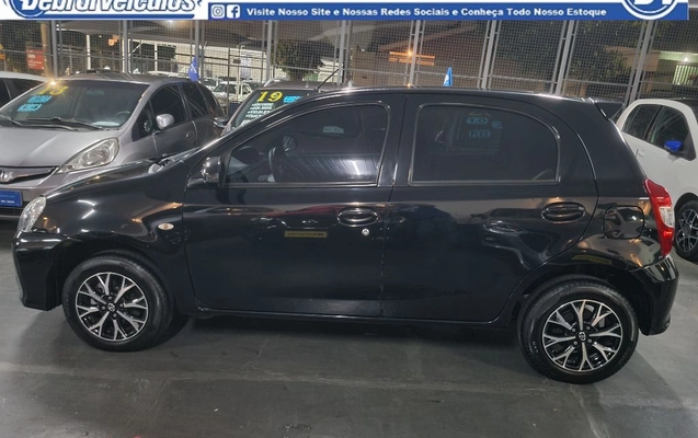 imagem-https://www.socarrao.com.br/sc-vehicle-images-prod/4400444/1792500405767-gb-da30feb.jpg