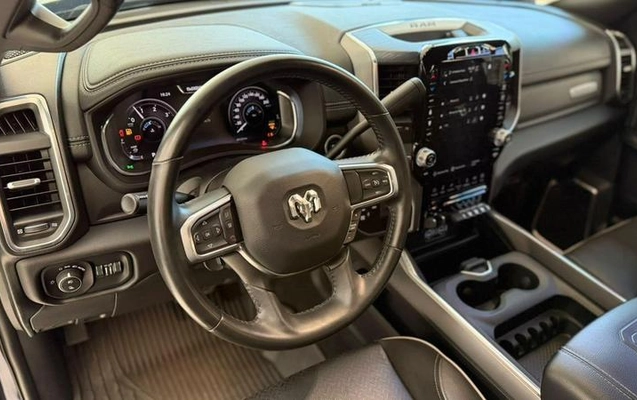 imagem-https://www.socarrao.com.br/sc-vehicle-images-prod/4400496/1792608940564-8586723_10_B_208a574072.jpeg