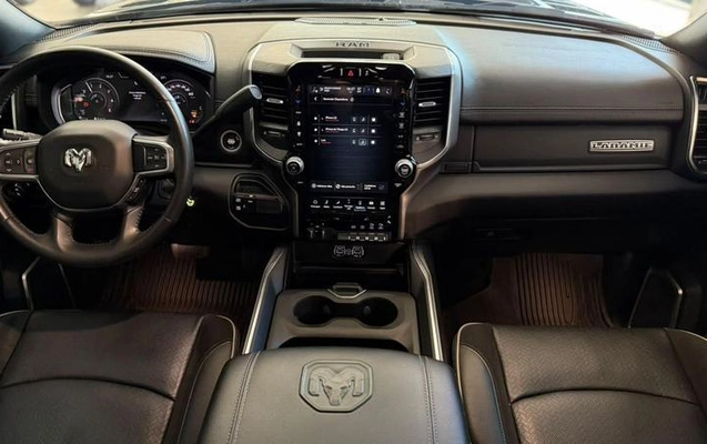 imagem-https://www.socarrao.com.br/sc-vehicle-images-prod/4400496/1792608940566-8586723_10_B_d9a13aa8fc.jpeg