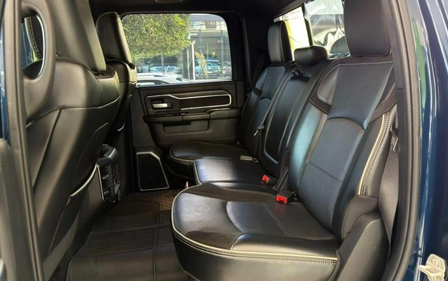 imagem-https://www.socarrao.com.br/sc-vehicle-images-prod/4400496/1792608940570-8586723_7_B_c79a13c8a9.jpeg