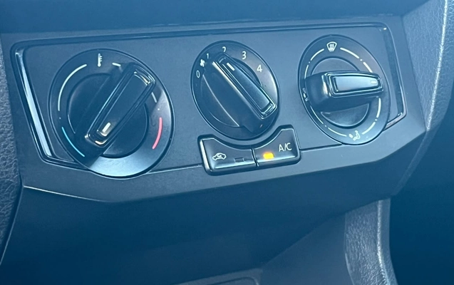 imagem-https://www.socarrao.com.br/sc-vehicle-images-prod/4400500/1792500947375-V2hhdHNBcHAgSW1hZ2UgMjAyNi0xMC0xOSBhdCAxNy41My4zMyAoMykuanBlZw.jpeg