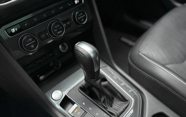 imagem-https://www.socarrao.com.br/sc-vehicle-images-prod/4400563/1792501225013-8576459_15_B_7bacadfd6e.jpeg