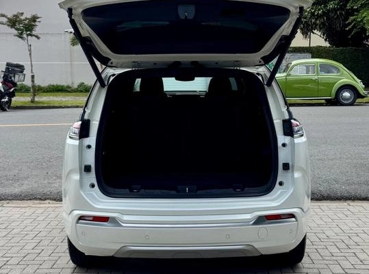 imagem-https://www.socarrao.com.br/sc-vehicle-images-prod/4400566/1792682484925-8586871_8_B_e375fd1b8c.jpeg