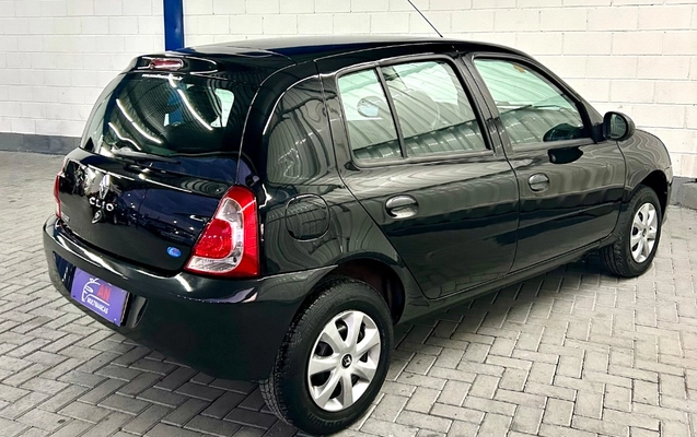 imagem-https://www.socarrao.com.br/sc-vehicle-images-prod/4400584/1792501377935-gb-f9fe559.jpeg