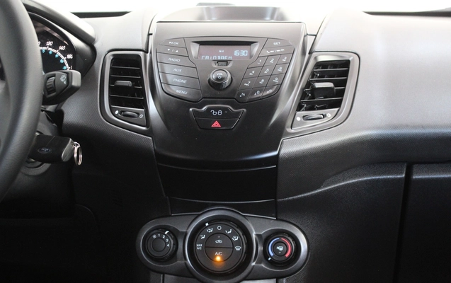 imagem-https://www.socarrao.com.br/sc-vehicle-images-prod/4400596/1792501480346-9_100315.jpg