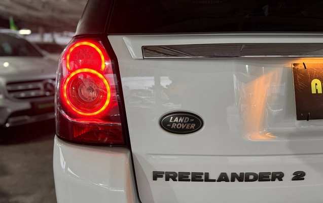 imagem-https://www.socarrao.com.br/sc-vehicle-images-prod/4400621/1792501728798-59c0eed4-75c9-4452-9fef-29604b5307d7.jpg