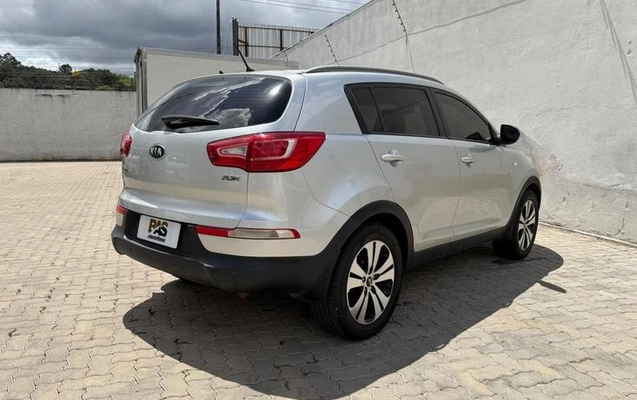 imagem-https://www.socarrao.com.br/sc-vehicle-images-prod/4400627/1792680790877-8585768_0_B_967e8d5307.jpeg