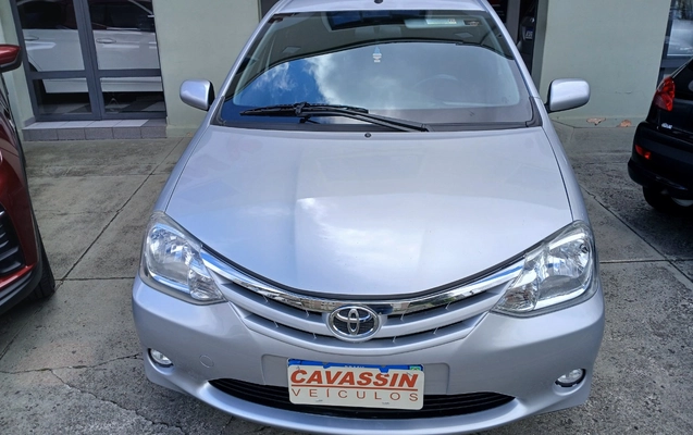 imagem-https://www.socarrao.com.br/sc-vehicle-images-prod/4400635/1792501797045-MTc5MjUwMTE2NDM5OTkyMTUwNDU0NTg4NTY0Njk3NzYuanBn.jpg