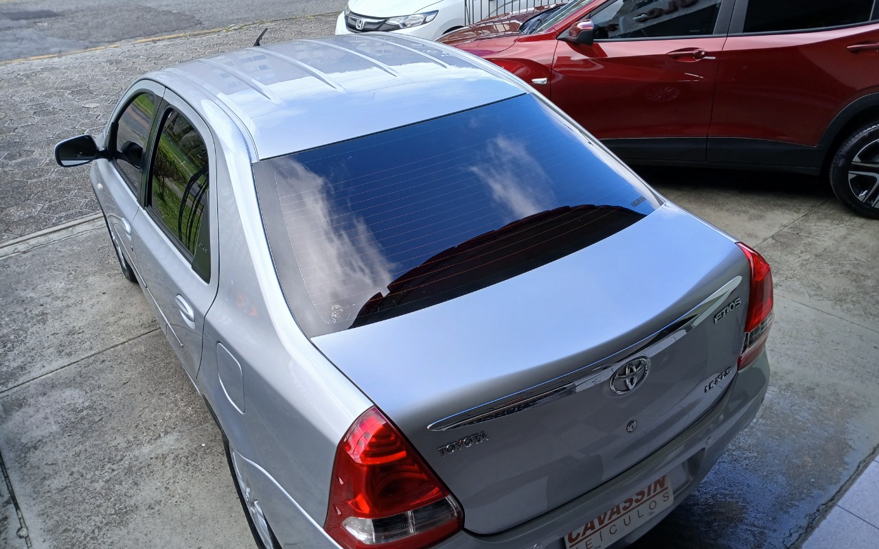 imagem-https://www.socarrao.com.br/sc-vehicle-images-prod/4400635/1792501797656-MTc5MjUwMTIyMTEzMTIyMzk1ODkwODA3MTE5OTExMTUuanBn.jpg