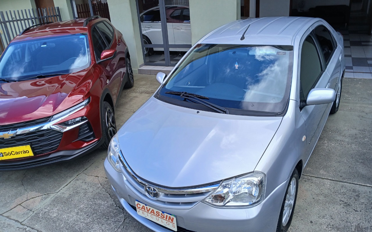 imagem-https://www.socarrao.com.br/sc-vehicle-images-prod/4400635/1792501797823-MTc5MjUwMTIzNzk0NjIxNTI5NTM0MDQ1NjAyNjQxMjEuanBn.jpg