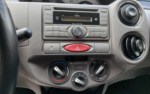 imagem-https://www.socarrao.com.br/sc-vehicle-images-prod/4400635/1792501799141-MTc5MjUwMTUzMDQwMjMwNjkxMjUzMzA4MTk2MzM0OTAuanBn.jpg