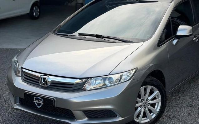 imagem-https://www.socarrao.com.br/sc-vehicle-images-prod/4400666/1792586602800-8586991_2_B_cd11a412be.jpeg