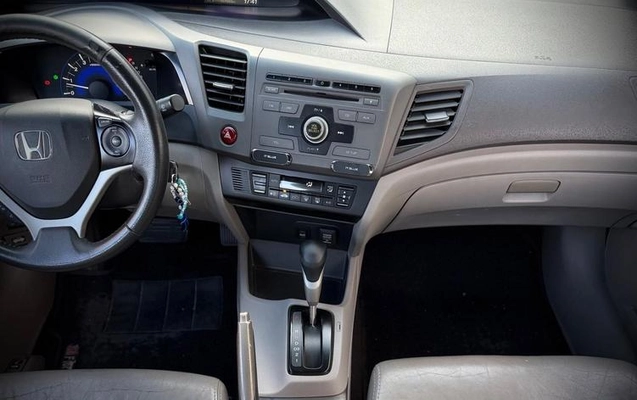 imagem-https://www.socarrao.com.br/sc-vehicle-images-prod/4400666/1792586602825-8586991_17_B_6ed8fea979.jpeg