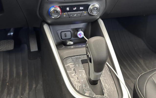 imagem-https://www.socarrao.com.br/sc-vehicle-images-prod/4400685/1792502133674-8584977_3_B_9d19adc213.jpeg