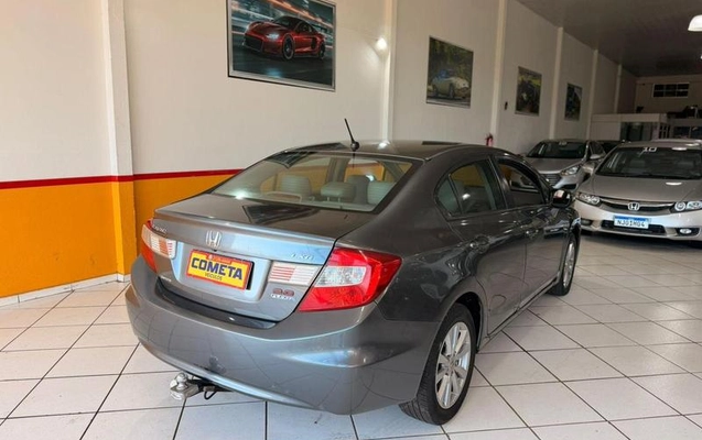 imagem-https://www.socarrao.com.br/sc-vehicle-images-prod/4400801/1792503194561-7892826_8_B_f2d76a8081.jpeg