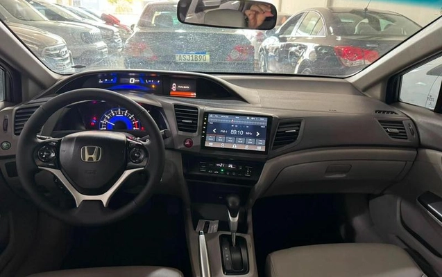 imagem-https://www.socarrao.com.br/sc-vehicle-images-prod/4400801/1792503194587-7892826_24_B_d18e5e2fac.jpeg
