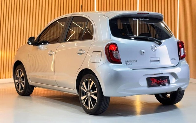imagem-https://www.socarrao.com.br/sc-vehicle-images-prod/4400828/1792503321868-8583534_5_B_3470e46d72.jpeg