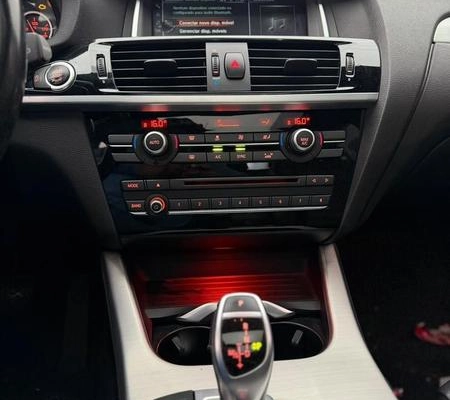 imagem-https://www.socarrao.com.br/sc-vehicle-images-prod/4400881/1792692437392-8571257_9_B_30bcea03eb.jpeg