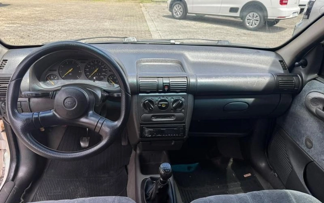 imagem-https://www.socarrao.com.br/sc-vehicle-images-prod/4400907/1792503925718-8532483_12_B_5d06f86406.jpeg
