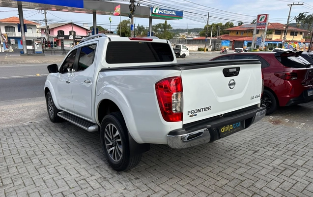 imagem-https://www.socarrao.com.br/sc-vehicle-images-prod/4400908/1792503926408-cac76c05-b6cc-4a90-a61b-674d2a7fb9be.jpeg