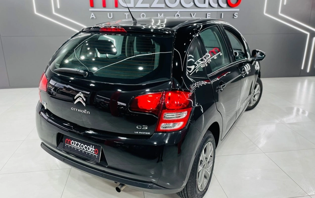 imagem-https://www.socarrao.com.br/sc-vehicle-images-prod/4400912/1792503950059-003_853866f3ced673a91c1c926f4a262a1f.jpg