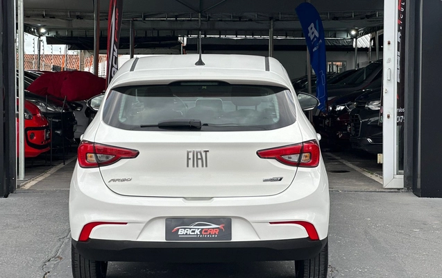 imagem-https://www.socarrao.com.br/sc-vehicle-images-prod/4400931/1792504091431-003_b8d9b13ff5458db6b48fc4417c5cd30e.jpg