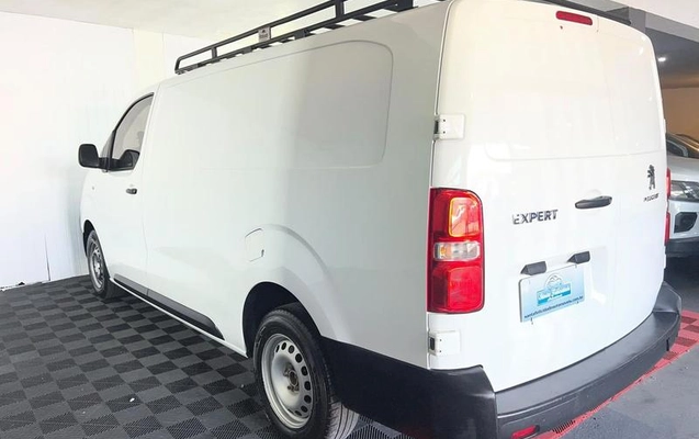 imagem-https://www.socarrao.com.br/sc-vehicle-images-prod/4400976/1792521433664-8585675_0_B_e3e075ec6d.jpeg