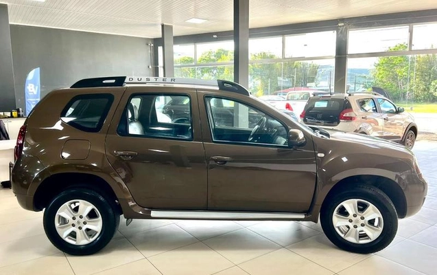 imagem-https://www.socarrao.com.br/sc-vehicle-images-prod/4401032/1792504686499-8550695_3_B_75241df66a.jpeg