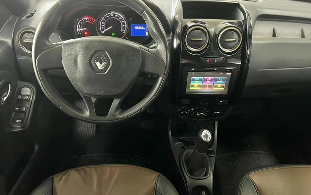 imagem-https://www.socarrao.com.br/sc-vehicle-images-prod/4401032/1792504686507-8550695_13_B_de88e8c571.jpeg