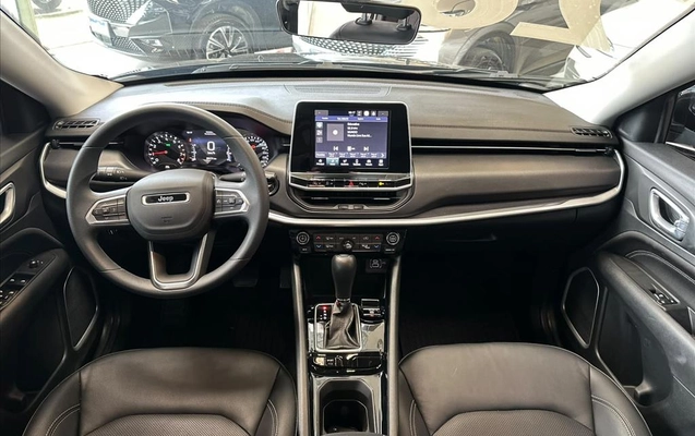 imagem-https://www.socarrao.com.br/sc-vehicle-images-prod/4401057/1792504812903-5f9d1cf6-2397-4fa1-b72a-0349b719b8f220261020105746.jpeg