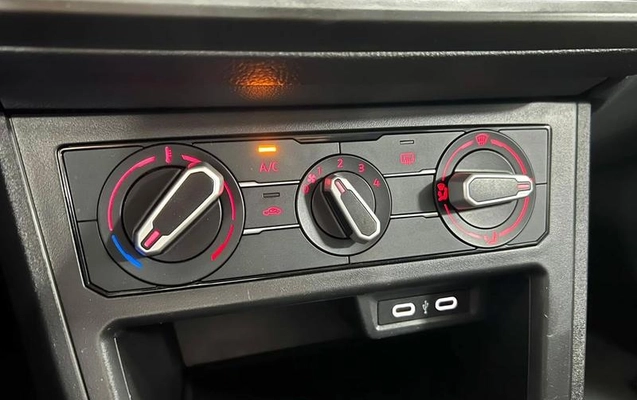 imagem-https://www.socarrao.com.br/sc-vehicle-images-prod/4401073/1792504882961-8586836_11_B_ffd1783e30.jpeg