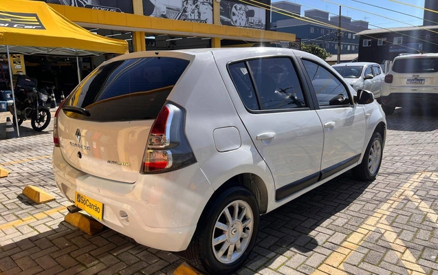 imagem-https://www.socarrao.com.br/sc-vehicle-images-prod/4401098/1792505097140-b821fe4d3bdb46cb8f30e28bc9680ec9_1792505024127.jpg