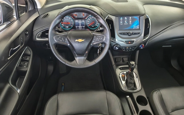 imagem-https://www.socarrao.com.br/sc-vehicle-images-prod/4401134/1792505305374-3364cce3-8285-426e-b6aa-49a6ad7fd33a.jpg