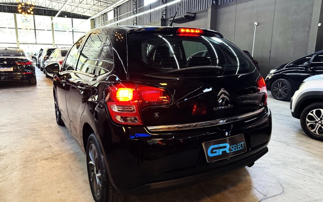 imagem-https://www.socarrao.com.br/sc-vehicle-images-prod/4401156/1792505536991-003_4fa1d6abfc550df579ddb6ceae3db6c0.jpg