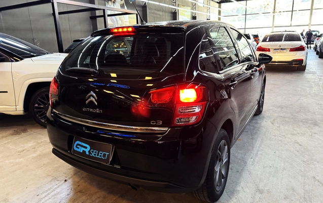 imagem-https://www.socarrao.com.br/sc-vehicle-images-prod/4401156/1792505536995-003_43dd5f1fbdde0e02808c39187f3d1806.jpg