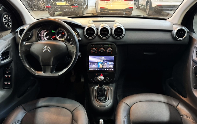 imagem-https://www.socarrao.com.br/sc-vehicle-images-prod/4401156/1792505536998-003_4c5f659275133987ada7eb0f11a5910d.jpg