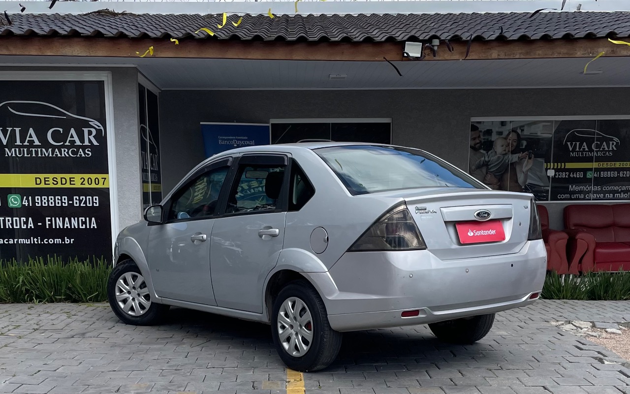 imagem-https://www.socarrao.com.br/sc-vehicle-images-prod/4401204/1792506170972-SU1HXzcxNTQuanBlZw.jpeg