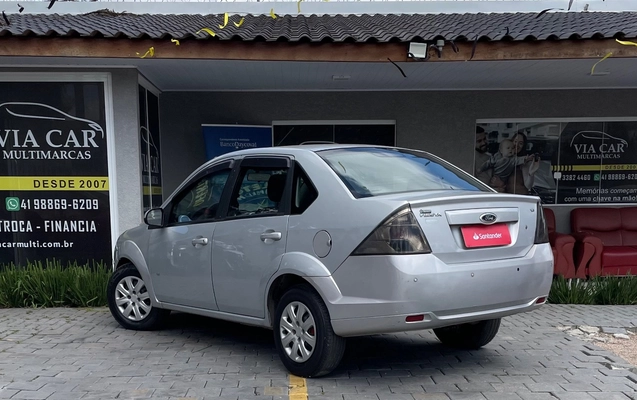 imagem-https://www.socarrao.com.br/sc-vehicle-images-prod/4401204/1792506170972-SU1HXzcxNTQuanBlZw.jpeg